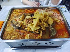 -在巷子里的烤肉店·螺蛳粉烤鱼·牛蛙(和美城店)