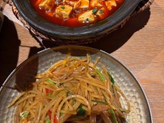 -川堂风·跷脚牛肉·乐山爆炒(宝山日月光店)