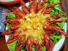 -虾弄弄海派小龙虾·牛羊蝎子火锅