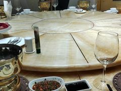 -海鲨湾海鲜会馆(百家湖1912店)