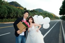 -雪中彩影婚纱摄影·微光艺术中心