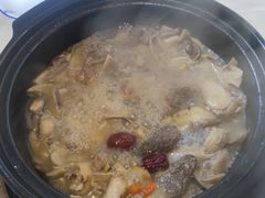 -蘑统田下·野生菌火锅