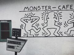 -怪兽咖啡 Monster Cafe