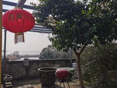 -亮河湾山庄