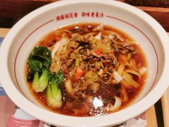 -呷佬·长沙手工米粉(金沙江路店)