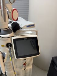 -佳颜轻医美·美学抗衰中心