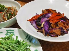 牛肝菌黑蒜烧茄子-一坐一忘云南菜(嘉里中心店)