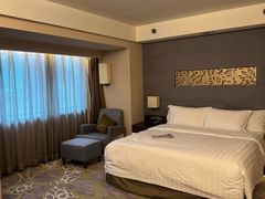 -广州中心皇冠假日酒店