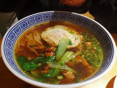 -沪西老弄堂面馆(定西路店)