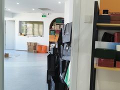 -聚云奢二手奢侈品黄金手表包包回收·中古店(三里屯总店)