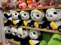 -名创优品(江南新地店)