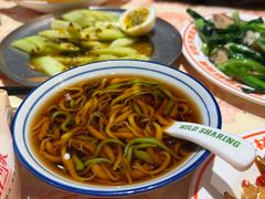 -威记烧嘢·南宁烧烤·超级生牛(绿地店)