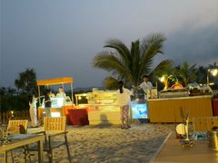 -亚龙湾希尔顿自助餐厅·海鲜·烧烤·沙滩BBQ·现场乐队
