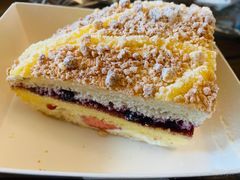 草莓天使酥菠萝-巴黎贝甜(浦东大华店)