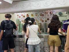 -珍妮曲奇聪明小熊(上环店)