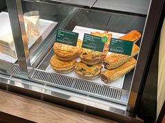 -星巴克(香港国际机场44号闸店)