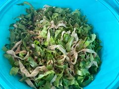 鲜豆皮炝罗马生菜-老妈菜馆(建设街店)