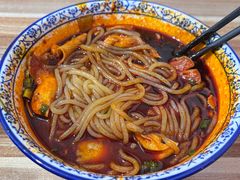 麻辣米线-老字号杨坡红油米线腊汁肉夹馍(东四道巷店)