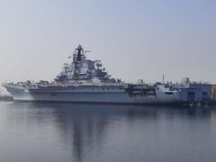 -泰达航母主题公园