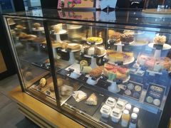 面包甜点陈列柜-星巴克(银川金凤万达店)