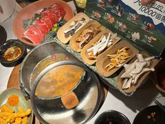 -芸山季·云南山珍菌火锅(人民广场来福士店)