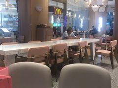 大堂-奈雪的茶(青岛卓悦里INTOWN店)