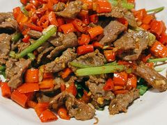 小炒黄牛肉-甲王二老长沙口味馆