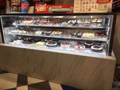 -85度C(生甜甜圈研究工坊·上海平凉店)