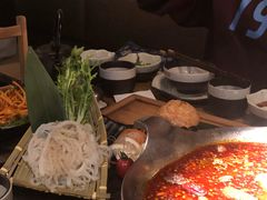 飞鱼籽墨鱼滑-湊湊火锅·茶憩(杭州湖滨银泰in77店)
