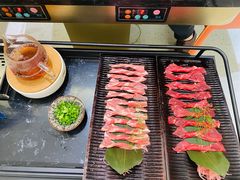 -红鼎豆捞·非遗鲍皇汤火锅(宝丰路店)