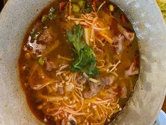 老坛酸菜菌菇肥牛套餐-韩礼年糕(飞虹路店)