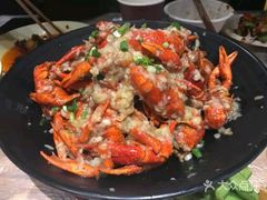 -巴厘龙虾·榜首油焖大虾(音乐学院·沿江酒馆店)