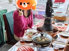 -楼外楼大刀肉传统火锅居(博学路店)