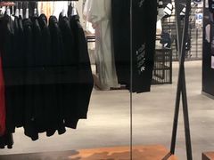 -阿迪达斯(武林银泰三叶草店)