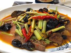 -伊兰麒兰馨园·川菜·清真馆(339电视塔店)