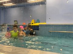 -蓝鲸国际少儿游泳训练中心(群力店)