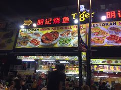 -明记烧鱼美味店