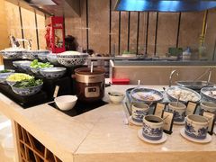 -东西风牛排馆周末烧烤自助(首都机场希尔顿店)