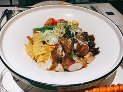 鸡肉大虾鲜蔬波奇碗-西堤牛排(龙德广场店)