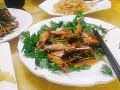 -东记潮汕美食砂锅粥小炒烧烤(镇南大街店)