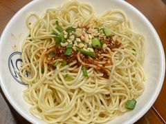 -李与白包子铺(桐梓林店)