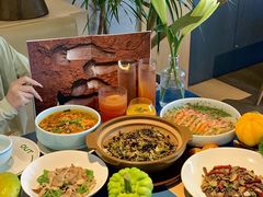 -一坐一忘云南菜(嘉里中心店)