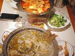 -小凤庭·地道湖北菜武昌鱼·藕汤(38年黄鹤楼店)
