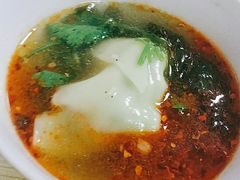 -小许三鲜砂锅馄饨店(家多乐烟酒店)