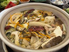 -野菌园·野生菌火锅首创第一家(关兴路总店)