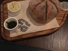 -恰餐厅及酒吧 CHAR Bar & Grill (北京丽都皇冠假日店)