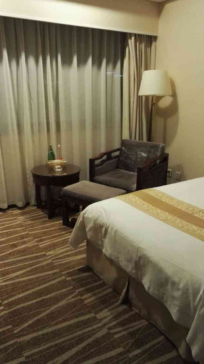 梦江大酒店-"[薄荷]环境: 梦江大酒店开业比较多年了.