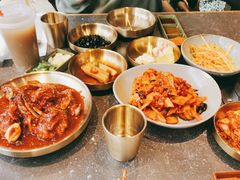 -草家酱蟹炭火烤肉店(珲春南路一店)