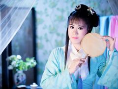 -九月鹰飞汉服摄影工作室