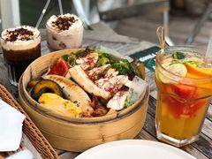 粉粉的班尼迪克蛋-CHILLAX轻乐时(侨建·Hi City店)